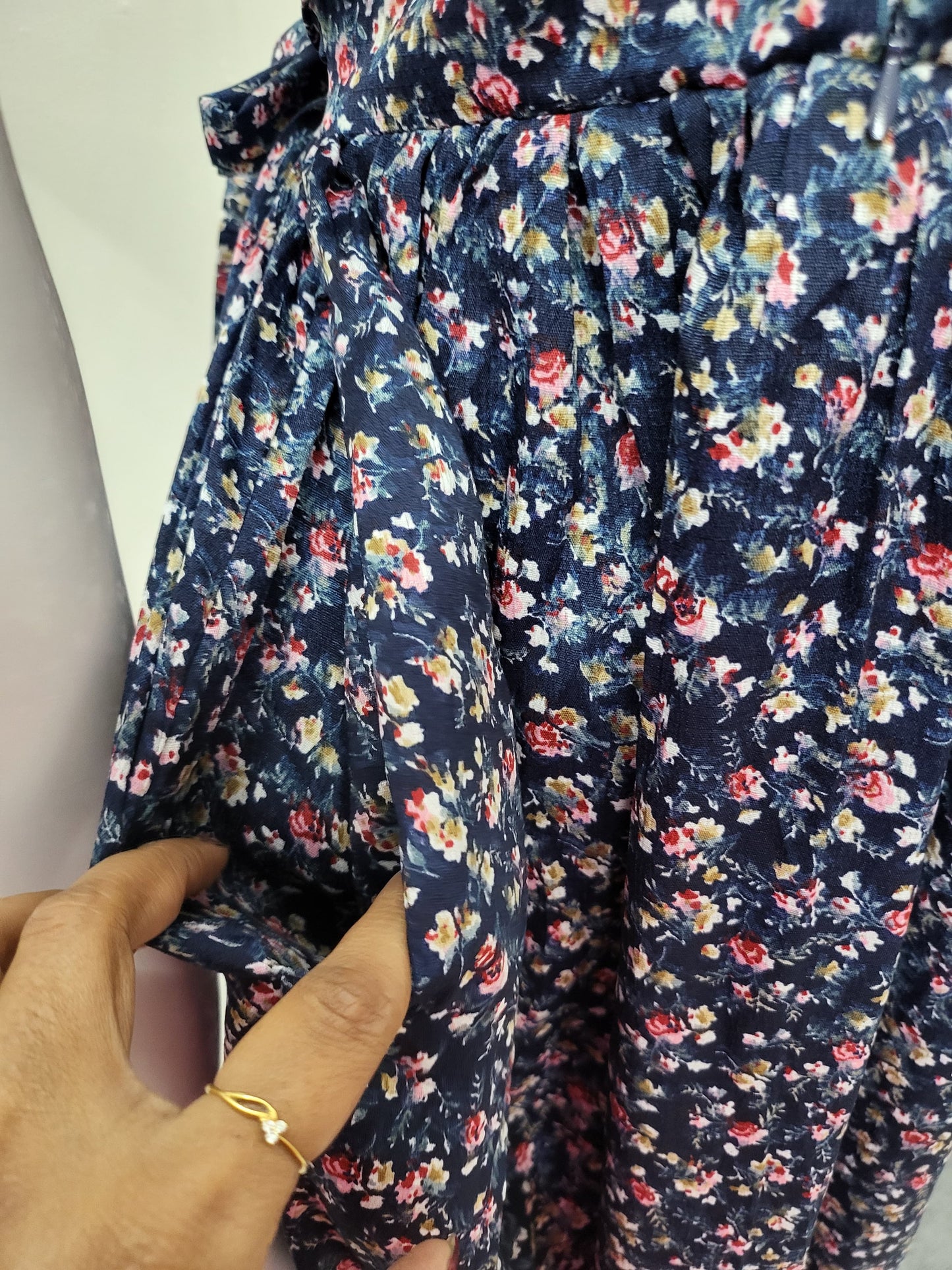 Delta crepe feeding Kurtis blu mixed