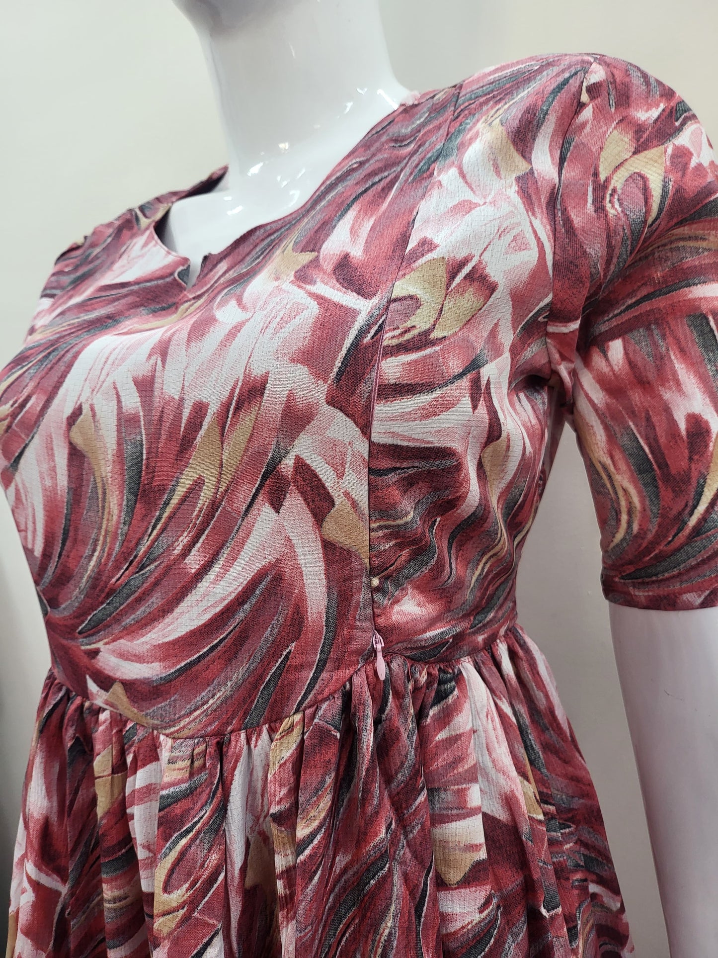 Delta crepe feeding Kurtis brown cross