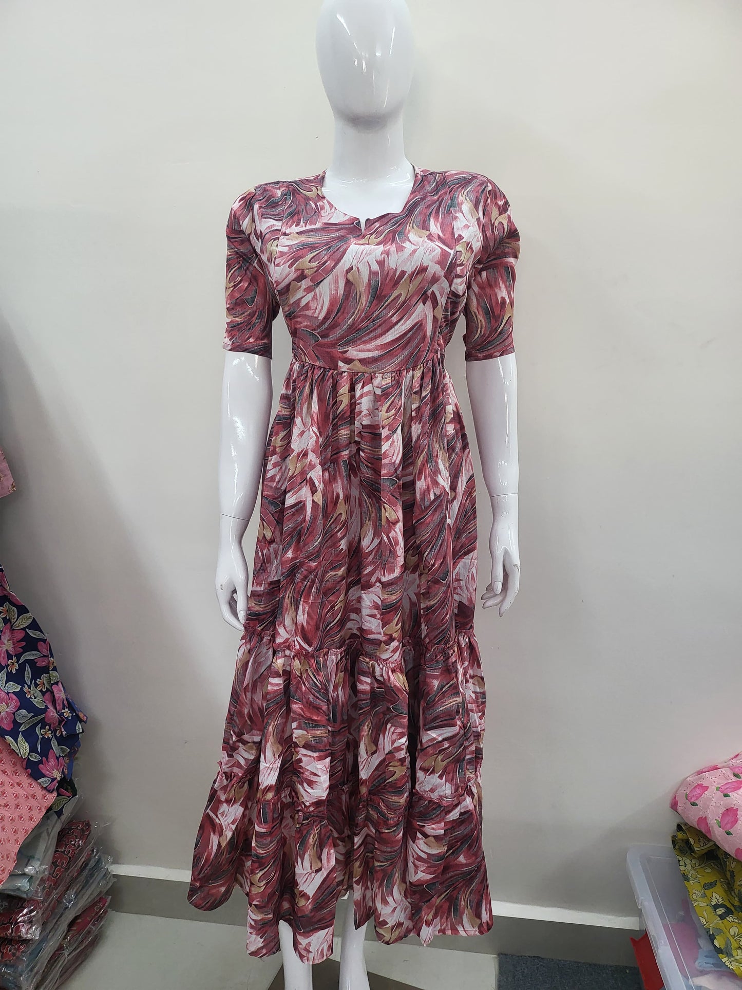 Delta crepe feeding Kurtis brown cross