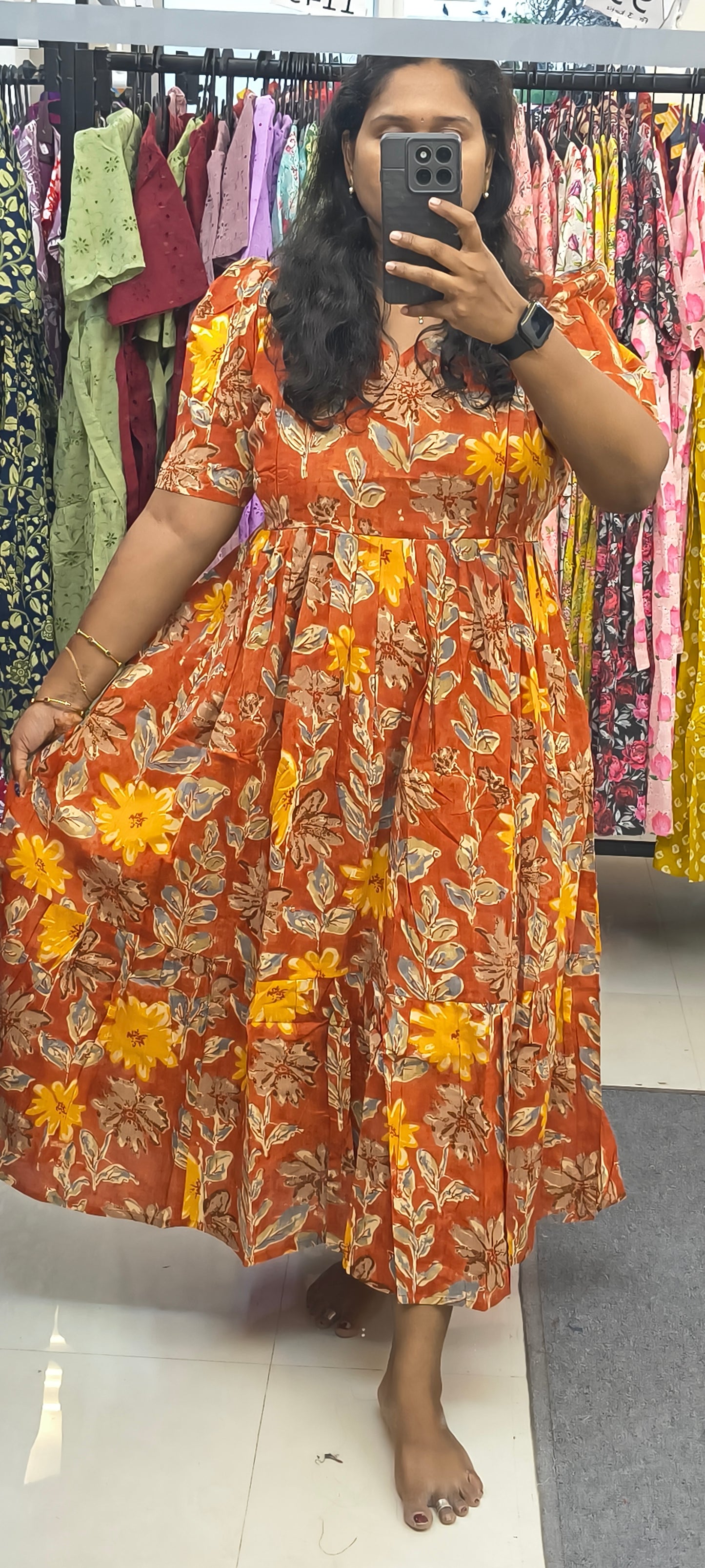 Feeding floral colour orng🍊