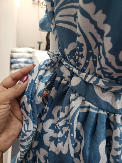 Deltacrepe feeding dresses blu /wht