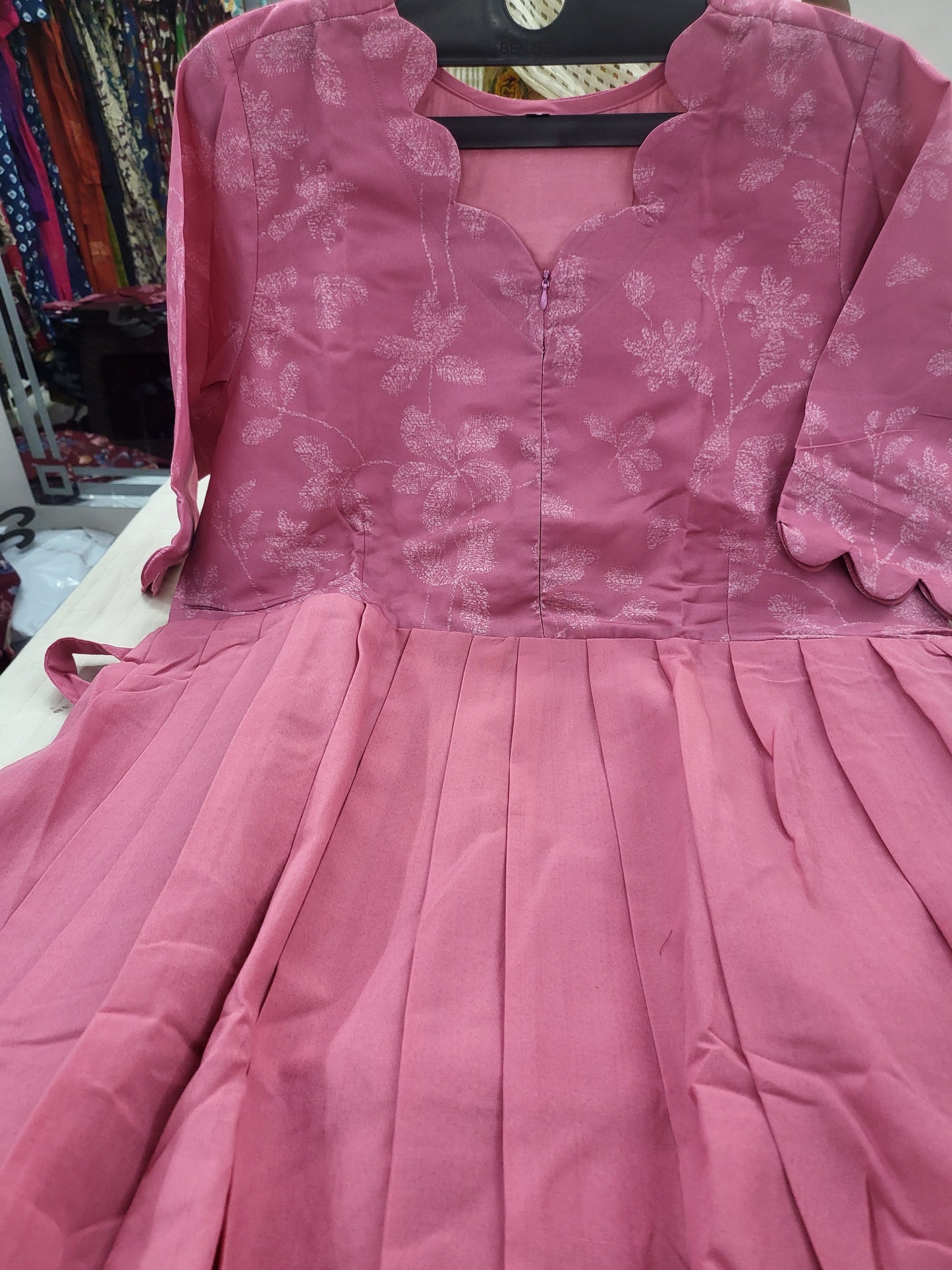 699/- center zip pink81