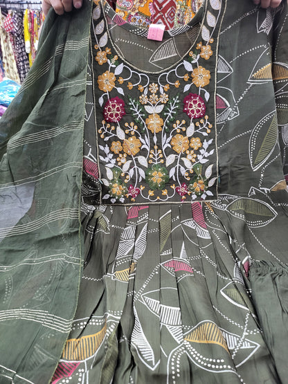 3pc set embroidery Gr