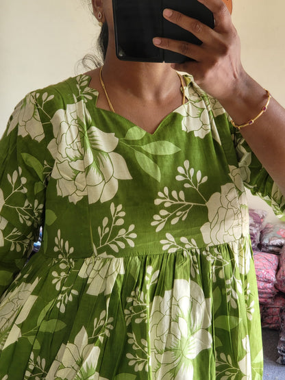 Feeding frock grn floral