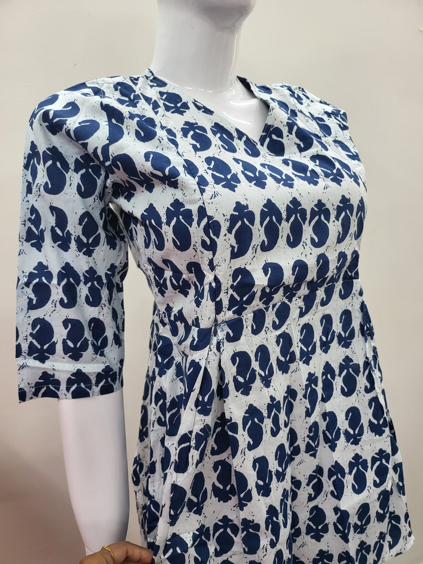 Feeding co ord sets wht/ blu