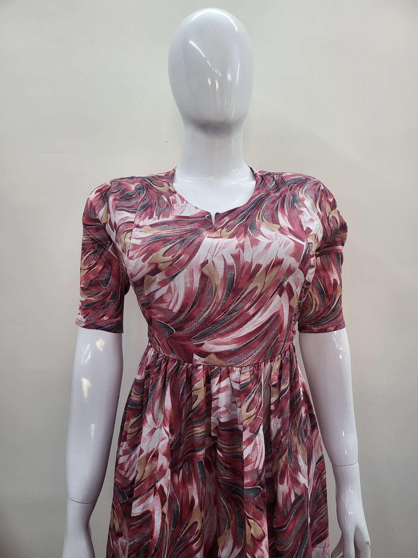 Delta crepe feeding Kurtis brown cross