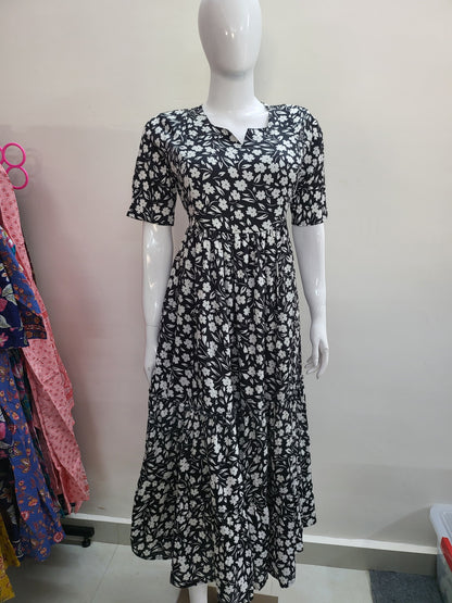 Delta crepe feeding Kurtis black