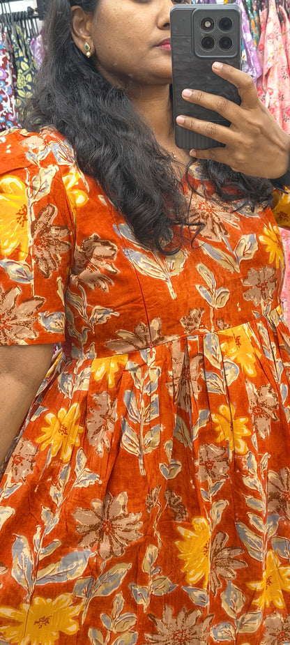 Feeding floral colour orng🍊