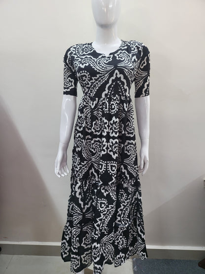 Deltacrepe feeding kurtis blcl/ wht