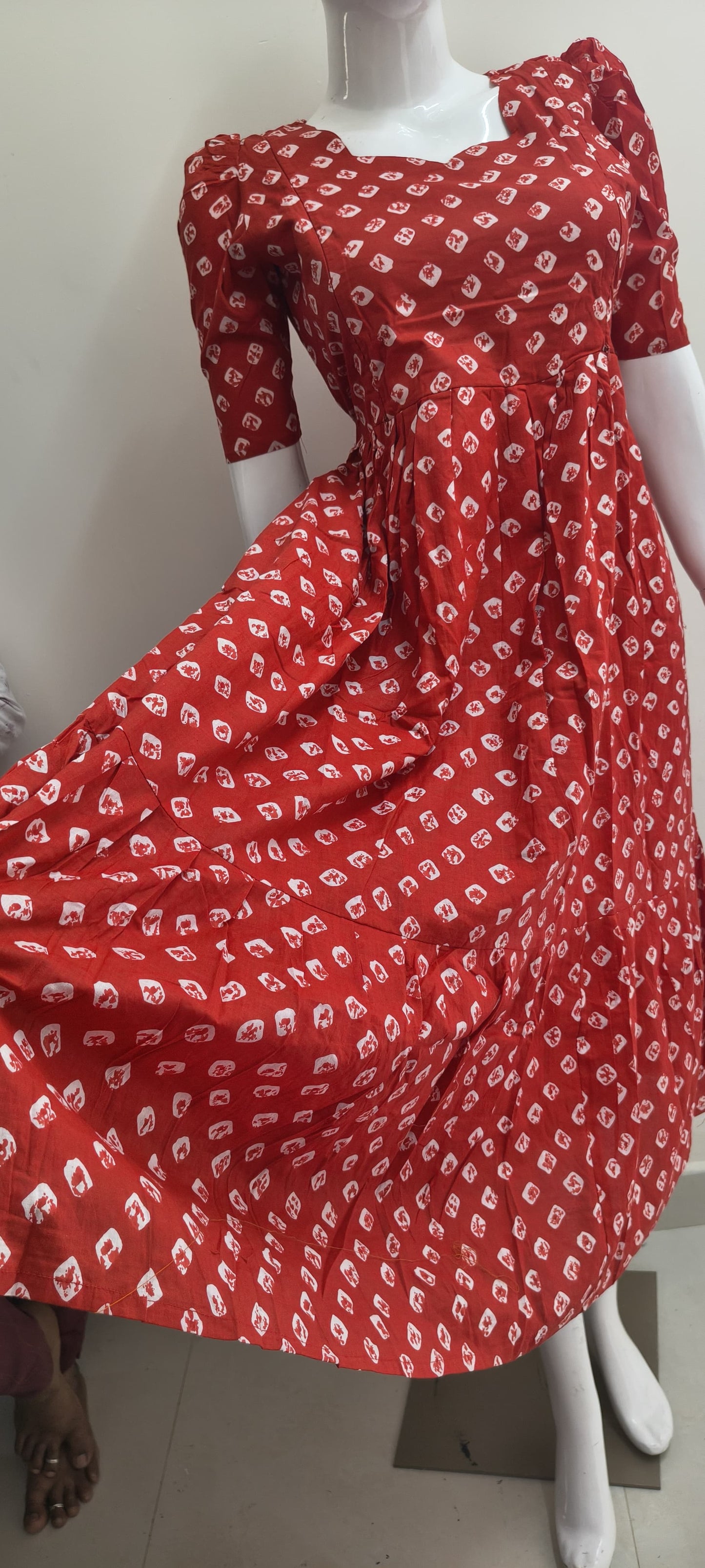 Red bandhini summer