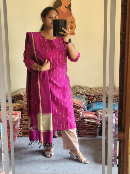 Rawsilk 3pc sets in feeding rani pink