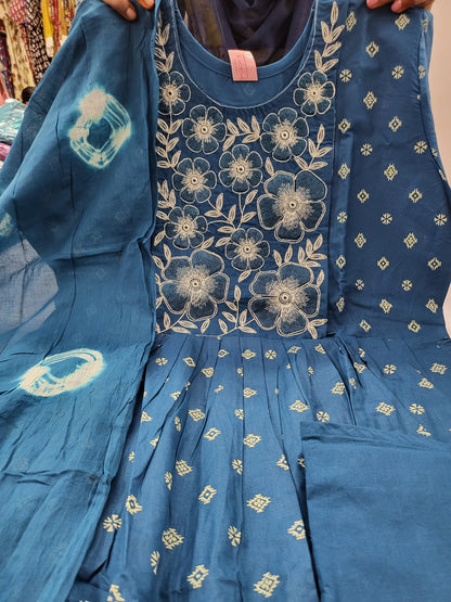 3pc set embroidery blu1