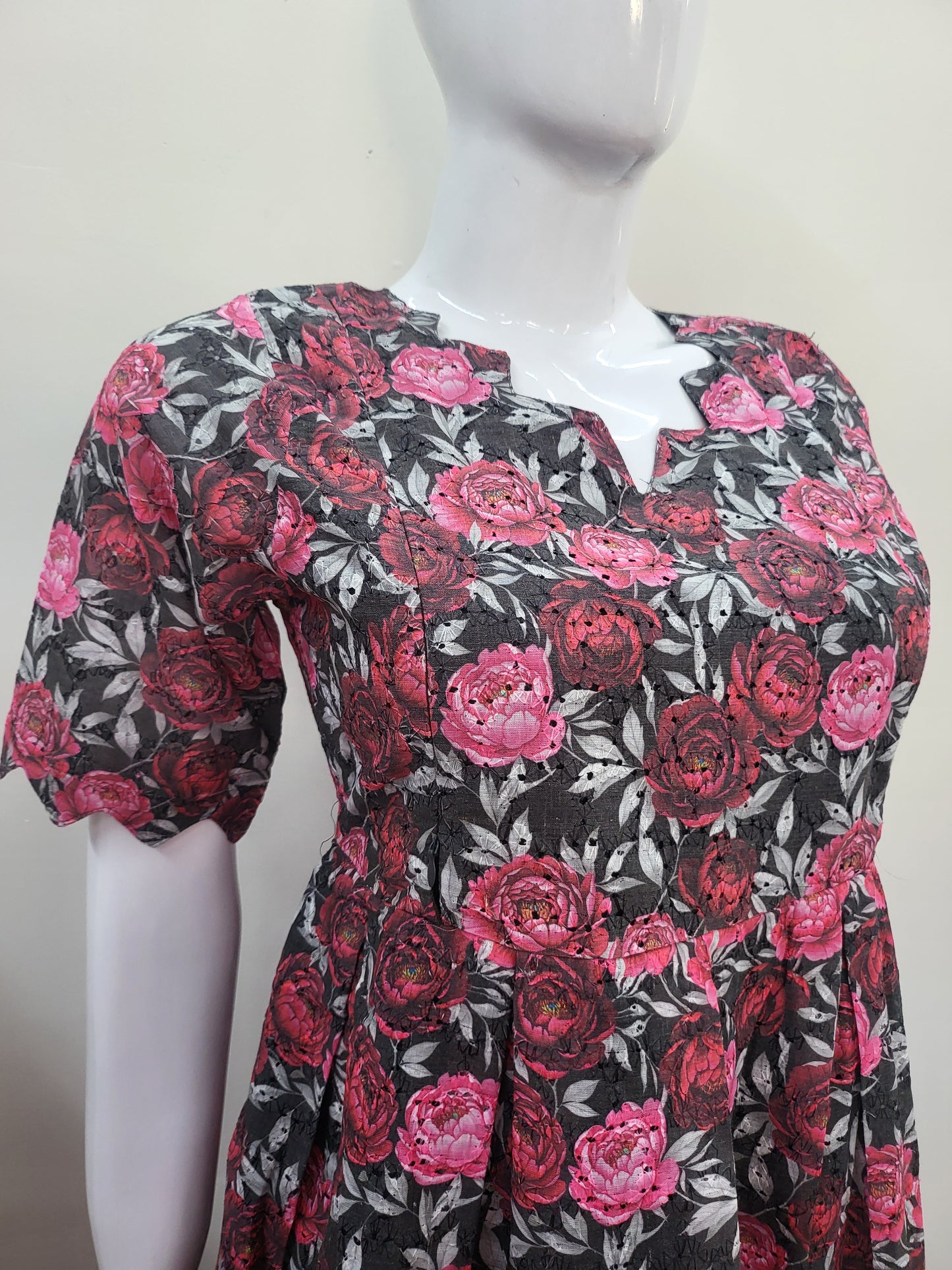 Hakoba 1pc feeding blck roses