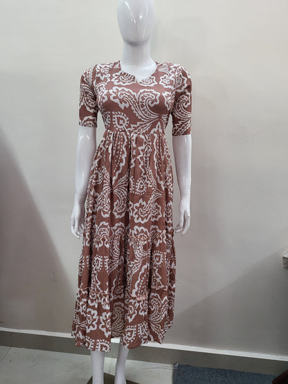 Deltacrepe feeding dresses cream