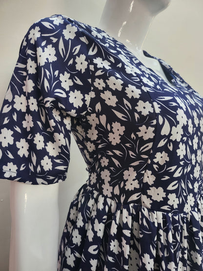 Delta crepe feeding Kurtis blu/ wht
