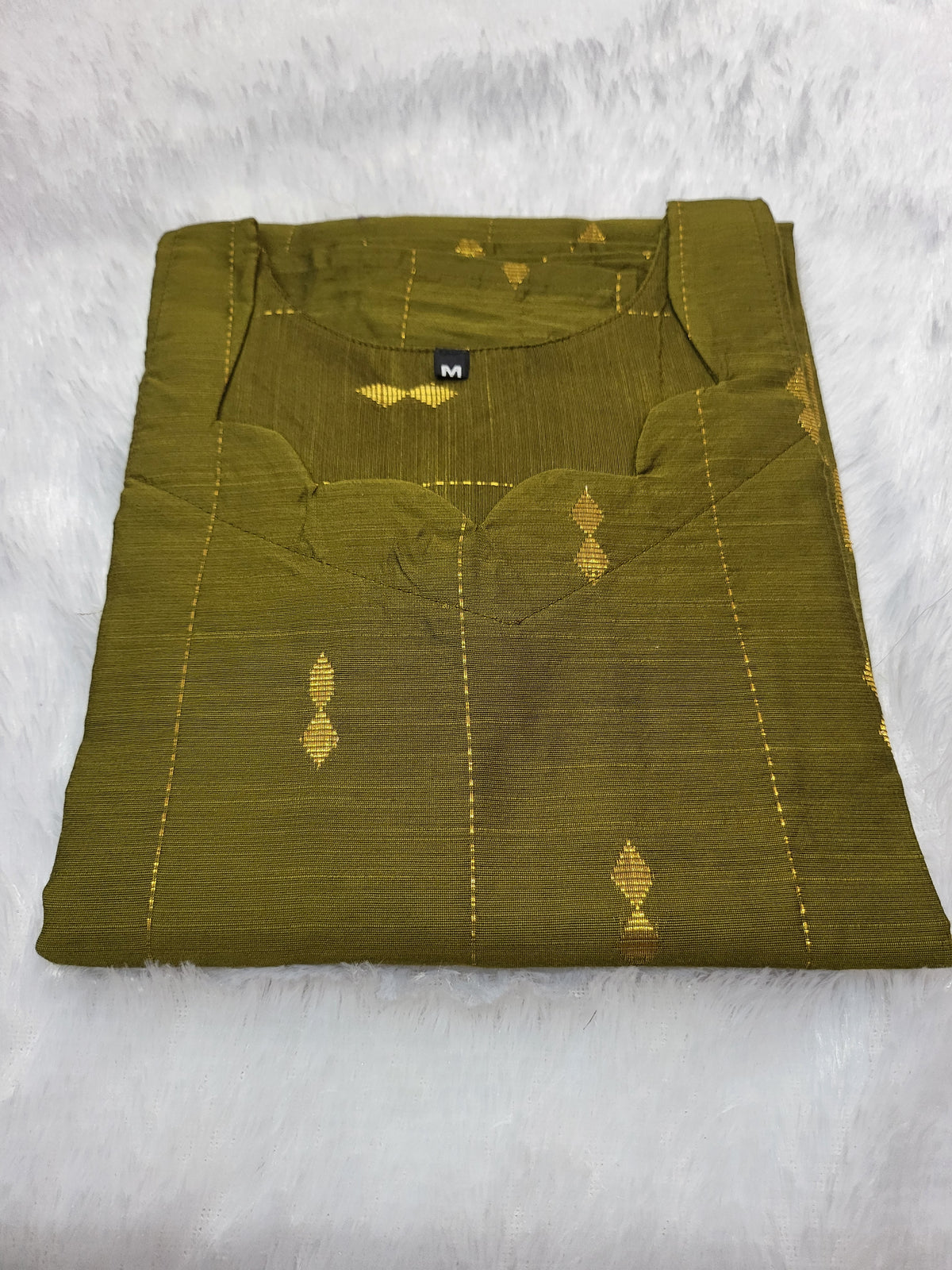 Rawsilk kurtis 02(non feeding)