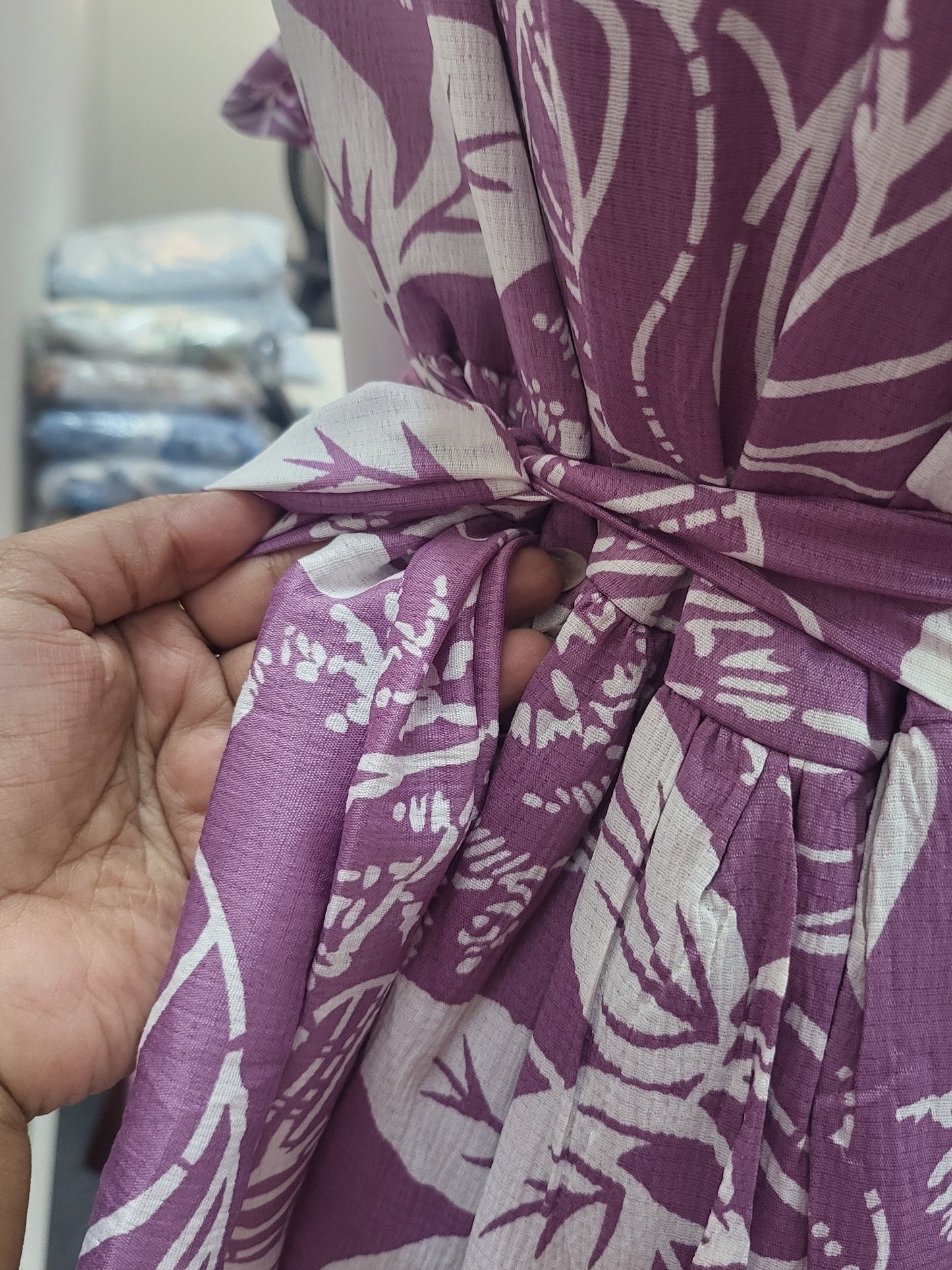 Deltacrepe feeding dresses lav