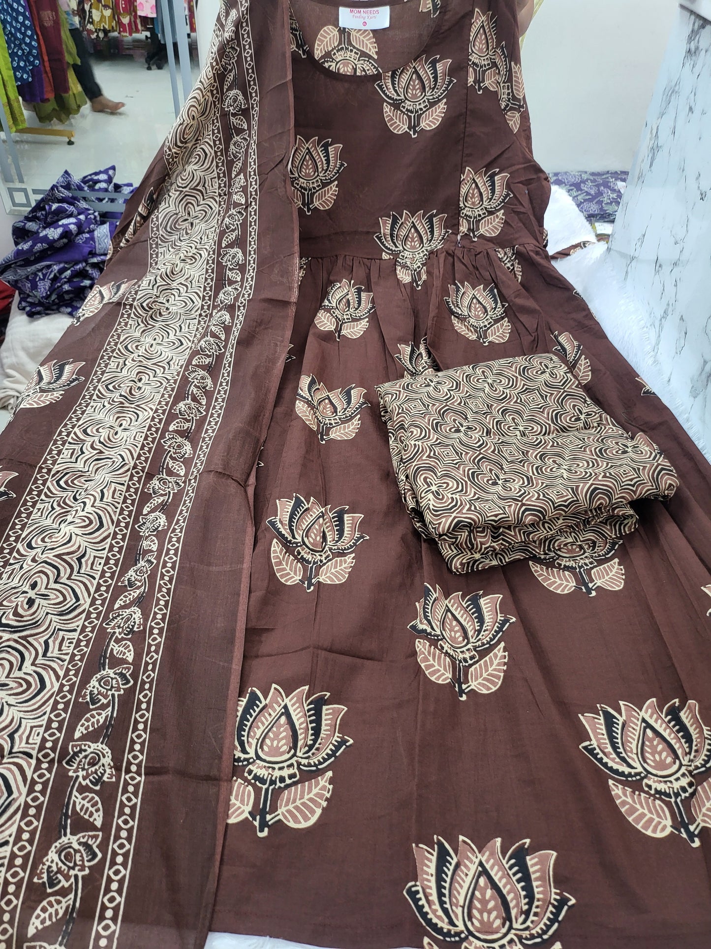 3pc set feeding lotus brown