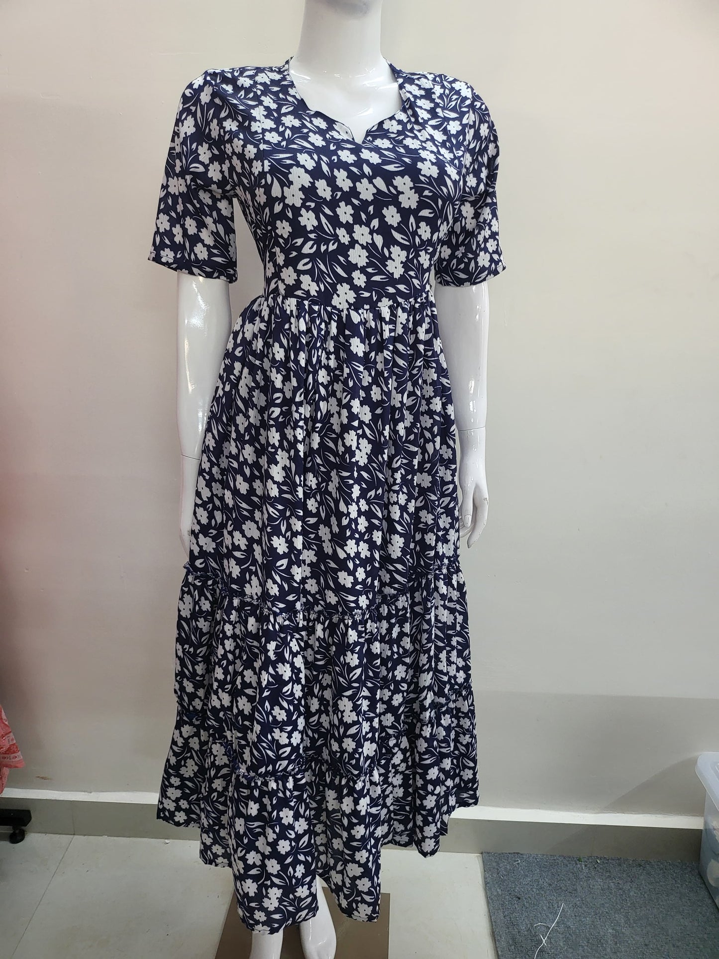Delta crepe feeding Kurtis blu/ wht
