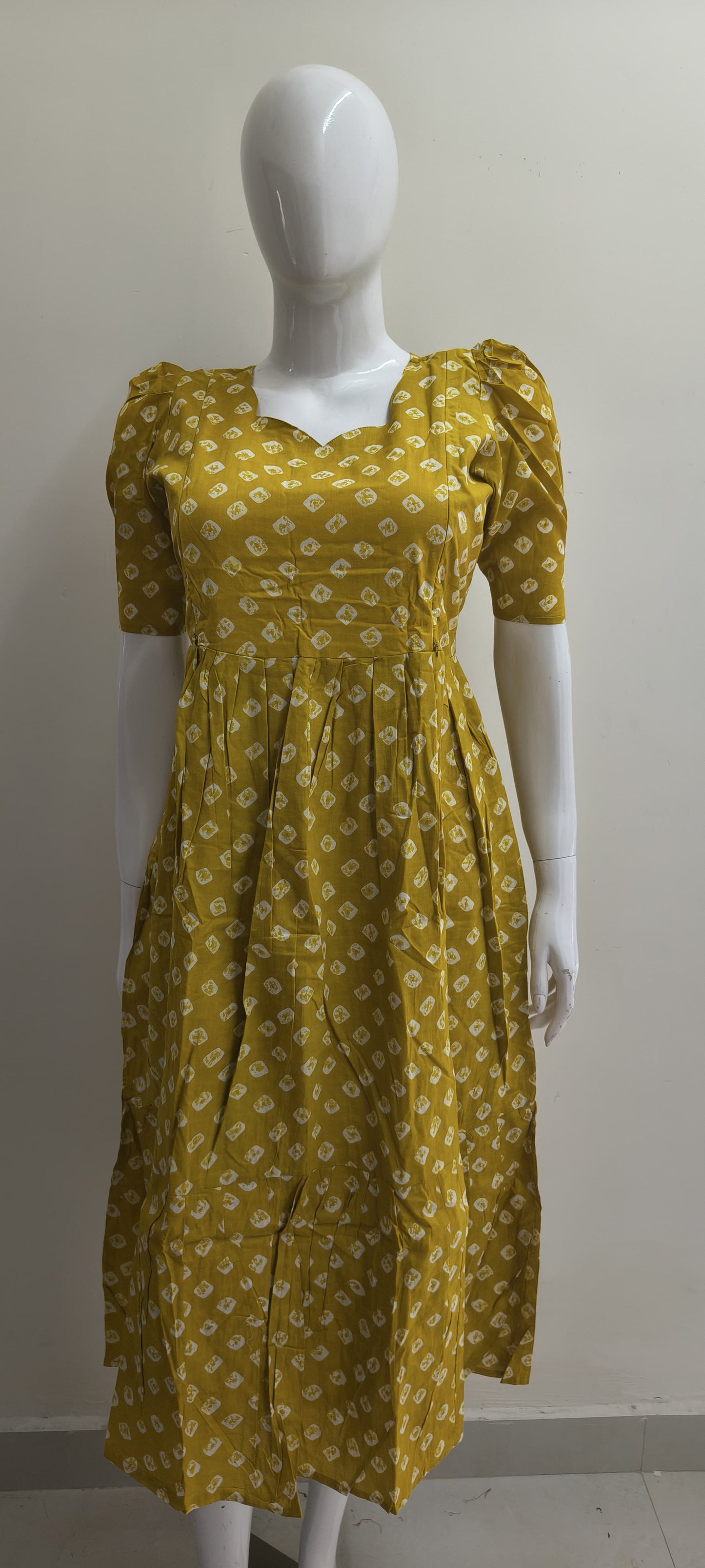 Yellow bandhini summer