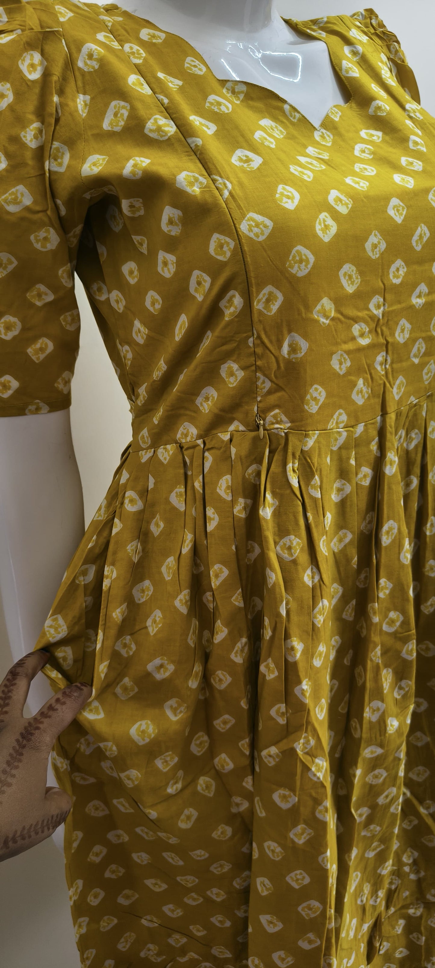 Yellow bandhini summer
