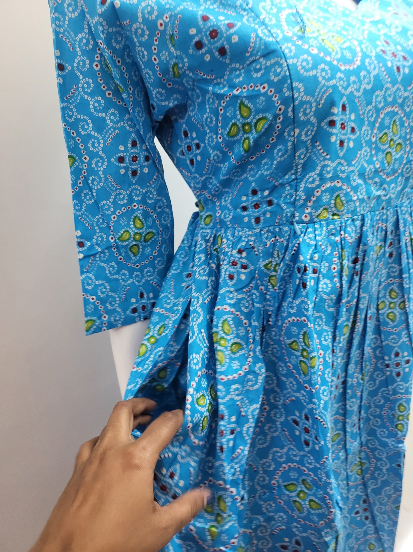 Feeding frock bluedots