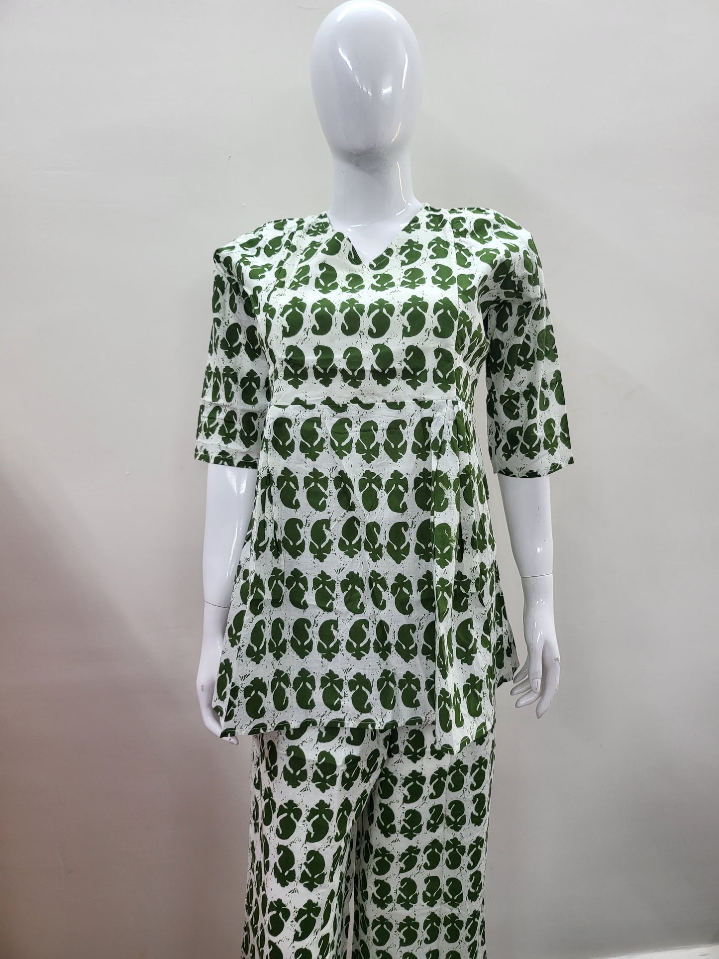 FEEDING CO-ORD SET wht /grn