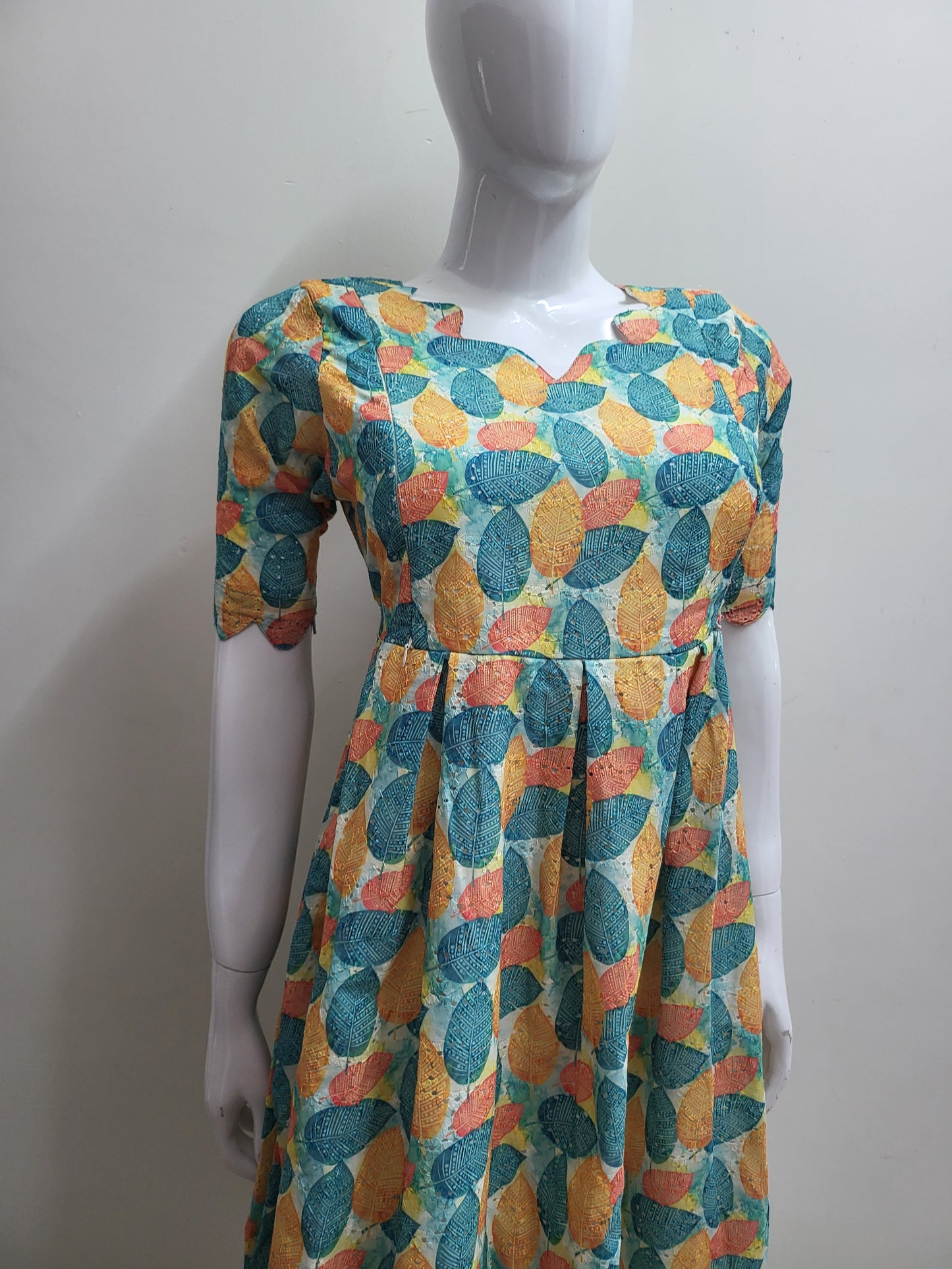 Hakoba feeding 🍃 leaves